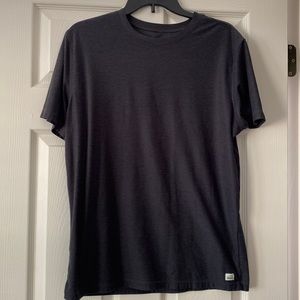 Men’s Vuori size M Charcoal Stretch T-shirt